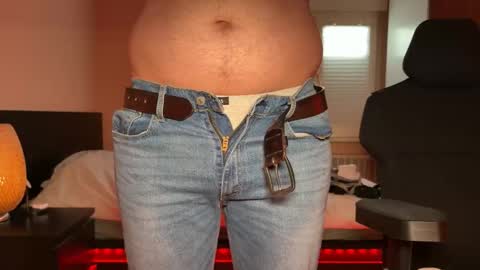 Snapshot of sutlac90 chatting on November 2, 1:57 pm sutlac90 online show from November 2, 1:57 pm