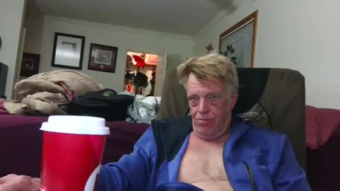 Snapshot of suttond4858 chatting on January 28, 7:11 am suttond4858 online show from January 28, 7:11 am