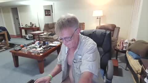 Snapshot of suttond4858 chatting on October 27, 1:42 am suttond4858 online show from October 27, 1:42 am