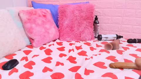 suzan_30 online show from May 26, 9:11 pm