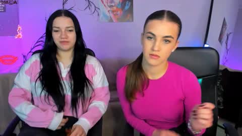 Snapshot of suzi_love chatting on October 12, 12:26 pm suzi_love online show from October 12, 12:26 pm