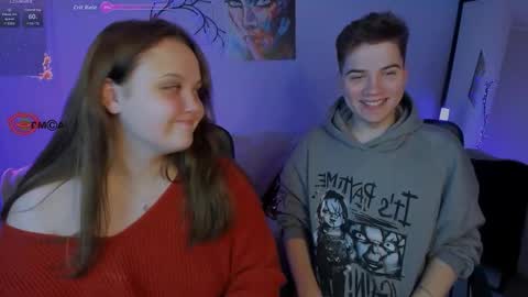 Snapshot of suzi_love chatting on October 13, 12:32 am suzi_love online show from October 13, 12:32 am