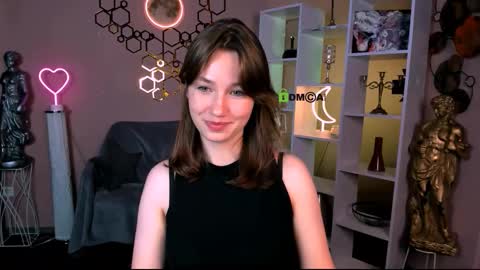Snapshot of suzi_love chatting on October 17, 7:16 pm suzi_love online show from October 17, 7:16 pm