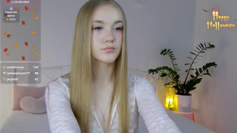 Snapshot of suzipons chatting on October 18, 1:34 pm Suzi online show from October 18, 1:34 pm