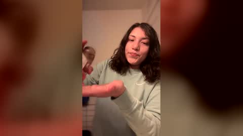 Suzy online show from February 26, 4:06 pm