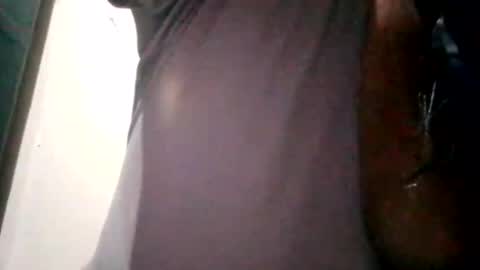 Snapshot of suzzie_hot chatting on January 6, 7:17 pm suzzie_hot online show from January 6, 7:17 pm