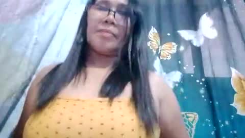 Snapshot of suzzie_hot chatting on February 22, 8:46 am suzzie_hot online show from February 22, 8:46 am
