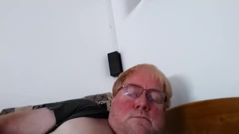 Sven aus Aachen online show from October 26, 9:15 am