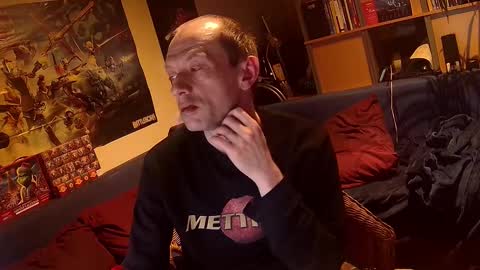 Snapshot of svenerd______ chatting on February 27, 11:49 pm svenerd______ online show from February 27, 11:49 pm