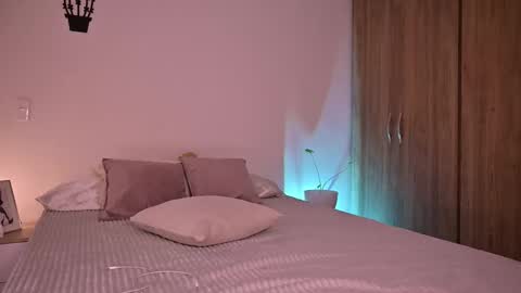 Snapshot of sw_sofi chatting on September 18, 2:13 am Sofis schedule 10pm until 4am GMT-5 online show from September 18, 2:13 am