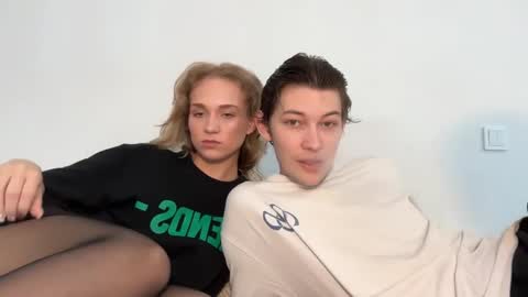 Denis and Mia online show from April 14, 12:33 pm