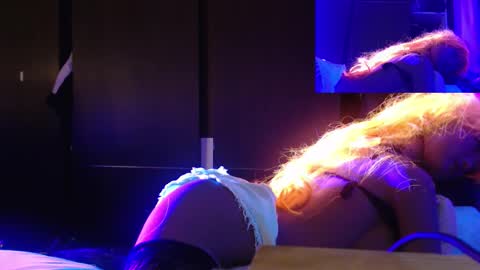 Johnny Cum Lover online show from November 7, 8:14 am