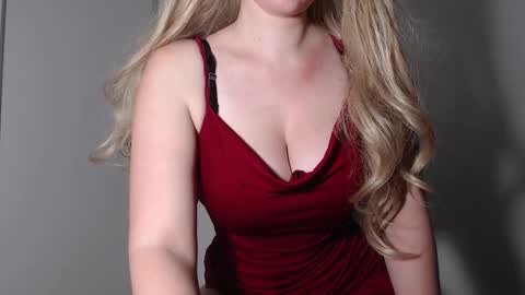 Snapshot of sweat_mia chatting on September 10, 7:52 am sweat_mia online show from September 10, 7:52 am