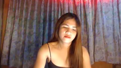 Snapshot of sweat_rema06 chatting on February 5, 1:15 am sweat_rema06 online show from February 5, 1:15 am