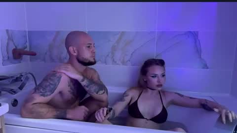 sweatslisa online show from July 11, 4:48 am