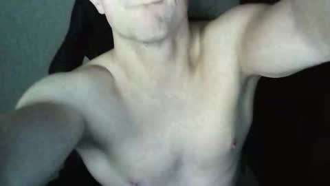 Snapshot of sweeeettt___ chatting on September 21, 6:20 pm sweeeettt___ online show from September 21, 6:20 pm