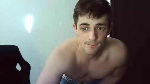 Snapshot of sweeeettt___ chatting on October 2, 11:28 am sweeeettt___ online show from October 2, 11:28 am