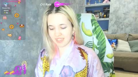 Snapshot of sweeet_bee chatting on February 27, 1:38 am Melisa online show from February 27, 1:38 am