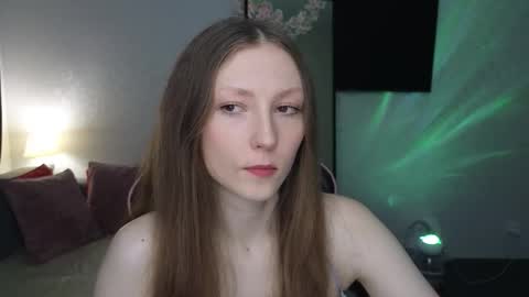 Snapshot of sweeet_lilit chatting on October 8, 9:56 pm SwitLilit online show from October 8, 9:56 pm