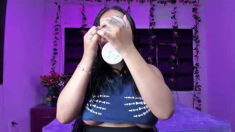 sweet ana  online show from December 14, 1:33 am