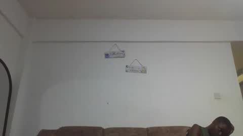 Snapshot of sweerie20 chatting on December 16, 7:24 am sweerie20 online show from December 16, 7:24 am