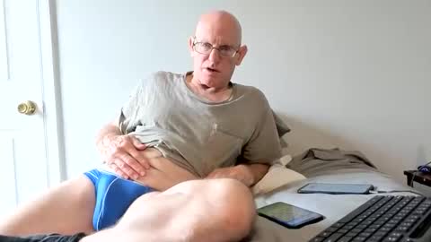 Zeppelin man online show from May 15, 2:24 pm