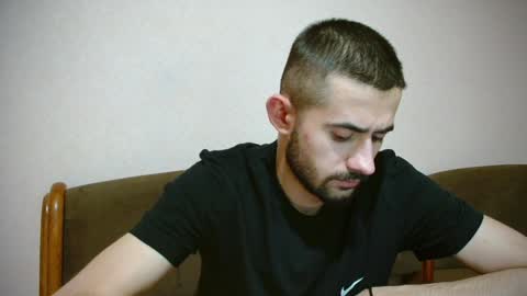 BredEmiliya online show from December 9, 6:14 pm