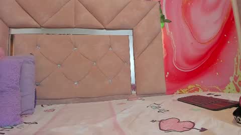 sweet__luna__ online show from June 12, 11:09 am