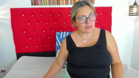 Carolina online show from December 18, 4:02 pm