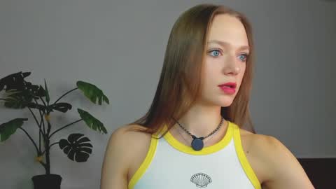 Alice online show from April 12, 8:47 pm