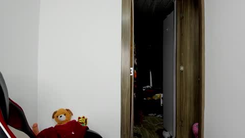 Snapshot of sweet__suck69bitch chatting on January 26, 12:58 am sweet__suck69bitch online show from January 26, 12:58 am