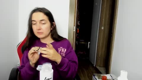 Snapshot of sweet__suck69bitch chatting on February 2, 11:32 pm sweet__suck69bitch online show from February 2, 11:32 pm