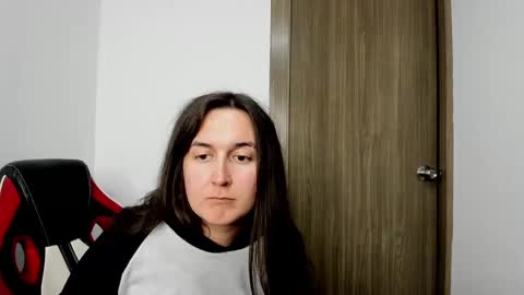 Snapshot of sweet__suck69bitch chatting on February 21, 6:18 am sweet__suck69bitch online show from February 21, 6:18 am