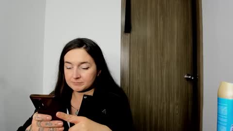 Snapshot of sweet__suck69bitch chatting on March 9, 3:43 am sweet__suck69bitch online show from March 9, 3:43 am