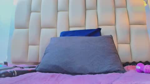 Snapshot of sweet_amye chatting on February 6, 7:50 pm Amye online show from February 6, 7:50 pm