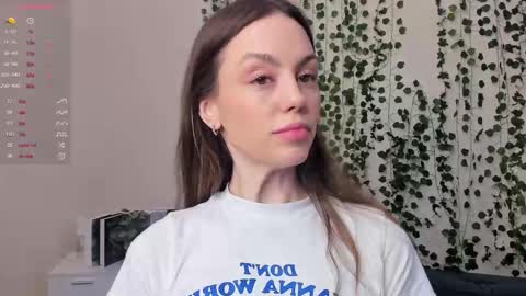 Snapshot of sweet_and_flirt chatting on November 15, 6:44 am Alice online show from November 15, 6:44 am