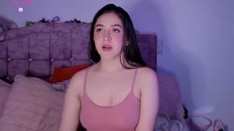 Snapshot of sweet_anllela chatting on July 14, 3:33 am Sthefany Lauren Independent Model online show from July 14, 3:33 am