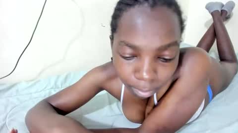 Snapshot of sweet_arya1 chatting on March 17, 10:35 pm sweet_arya1 online show from March 17, 10:35 pm