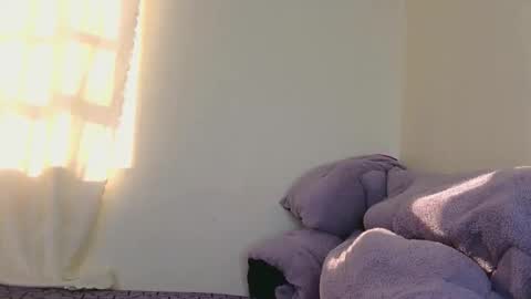 sweetheart online show from May 18, 1:28 pm