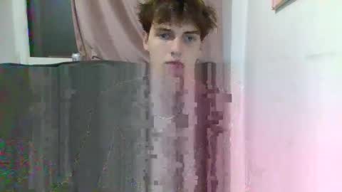 Snapshot of sweet_boy070 chatting on November 18, 4:55 pm sweet_boy070 online show from November 18, 4:55 pm