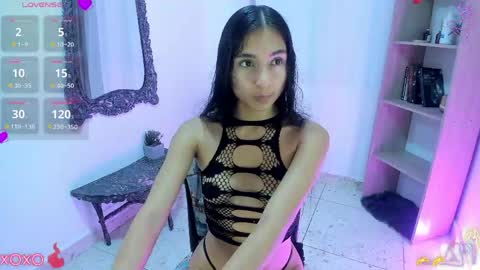 sweet caandyy online show from April 22, 8:43 pm