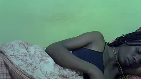 sweet_candie01 online show from March 6, 4:20 am