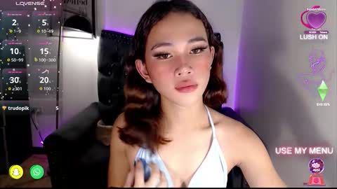 Snapshot of sweet_cassy12 chatting on February 14, 3:31 pm sweet_cassy12 online show from February 14, 3:31 pm