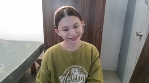 sweet_cassyxx online show from March 25, 8:53 am