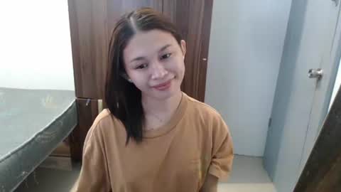 sweet_cassyxx online show from April 8, 8:47 am