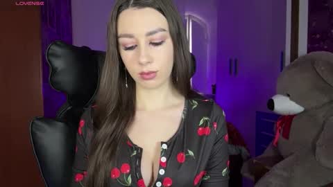 Sweet Cherry online show from March 22, 6:06 am