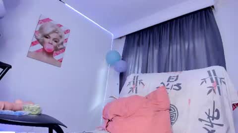Snapshot of sweet_cinamon69 chatting on June 30, 3:02 pm Canela online show from June 30, 3:02 pm