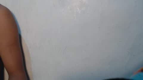 Snapshot of sweet_cummer00 chatting on October 17, 10:40 am sweet_cummer00 online show from October 17, 10:40 am
