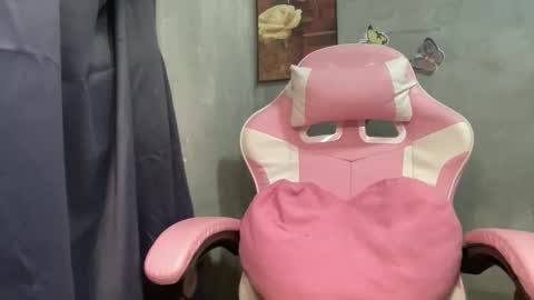 Daisy online show from February 18, 1:29 pm