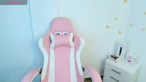 sweet_dania_ online show from February 9, 12:49 am